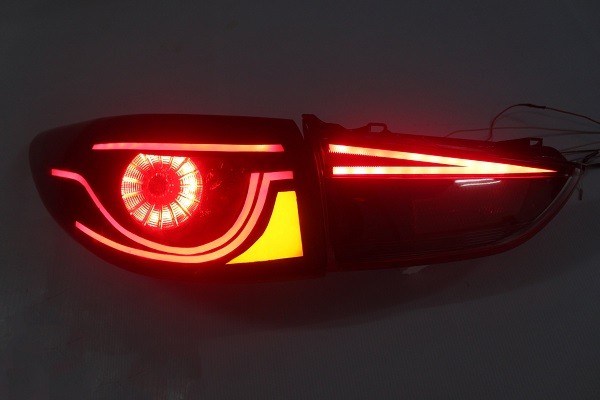 Đèn hậu Mazda 3 chính hãng
