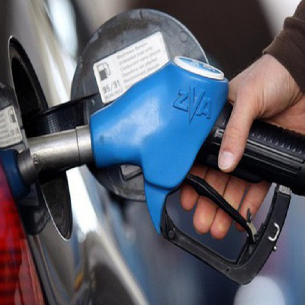 Bơm nhầm xăng vào xe ô tô chạy dầu sẽ có hậu quả gì?